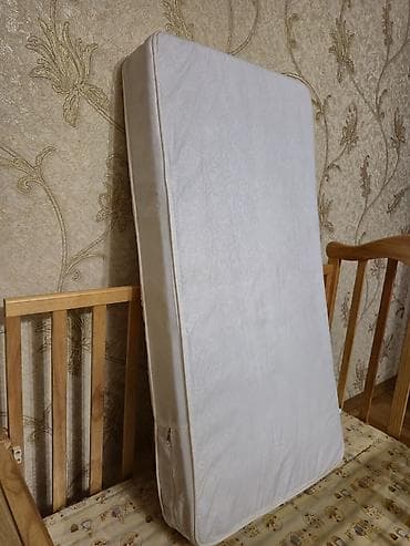 Детская кроватка из натурального дерева (сосна), на колесиках с — 6