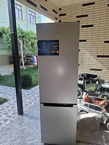 стиральная машинка samsung: Холодильник Indesit, Двухкамерный — 2