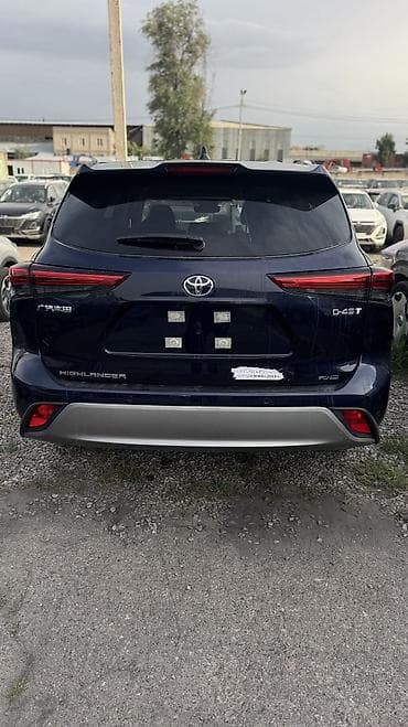 ярус машина: Toyota Highlander: 2026 г., 2 л, Автомат, Бензин, Кроссовер — 2