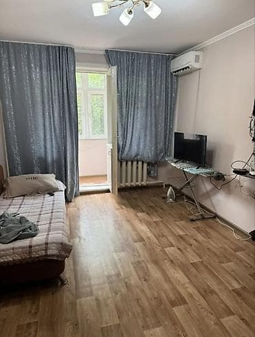 8: 1 комната, 33 м², 8 мкр 104 серия, 3 этаж — 3