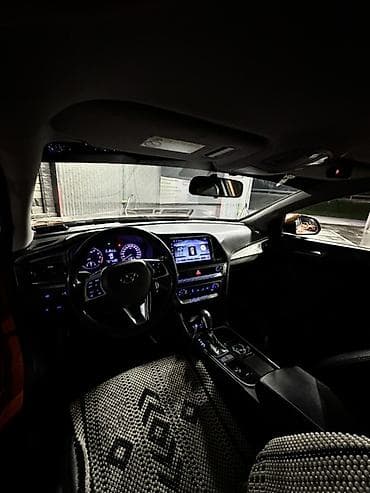 Продажа авто: Hyundai Sonata: 2018 г., Газ, Седан — 6