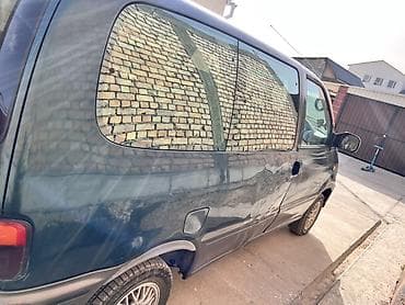 r15 ist: Nissan Serena: 1998 г., 2 л, Автомат, Бензин, Минивэн — 4