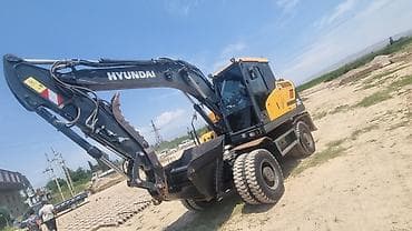 Унаа: Экскаватор, Hyundai, 2022 г., Дөңгөлөктүү — 4