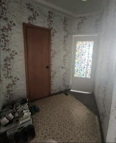 молодая гвардия баялинова: 2 комнаты, 42 м², Индивидуалка, 5 этаж, Старый ремонт — 1