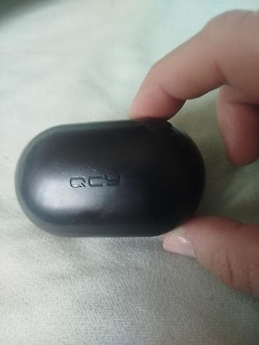Наушники: Вкладыши, QCY, Б/у, Беспроводные (Bluetooth), Для занятий спортом — 2