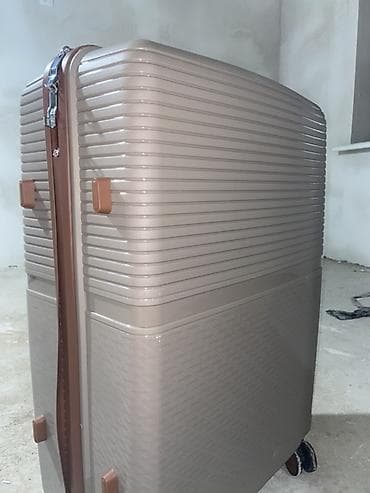 Аксессуарлар: Чемодан, Жаңы, Материалы: Желим, Чоң (70 л ашык — 2