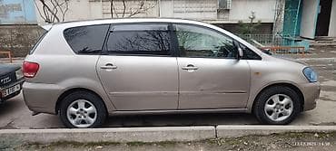 Toyota Ipsum: 2003 г., 2.4 л, Автомат, Бензин, Минивэн — 3