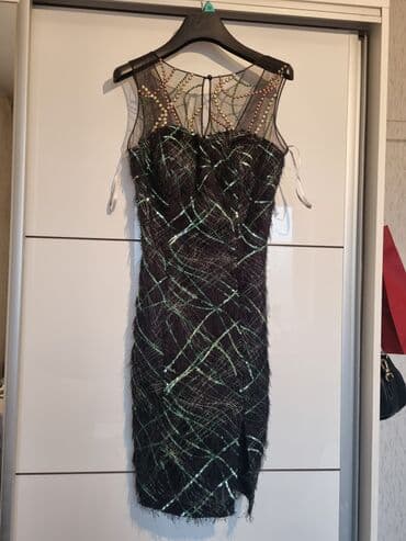 зеленое платье большого размера: Продаю шикарное платье с пайетками и камнями. Сидит идеально по — 2