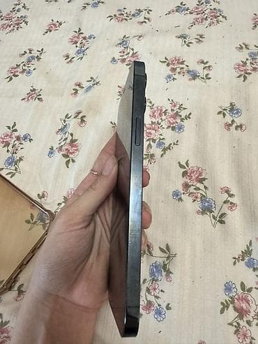 IPhone 12 Pro, Pacific Blue, 79 % — 6
