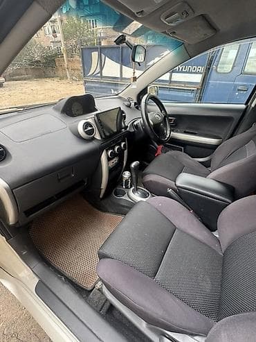 Toyota Ist: 2003 г., 1.5 л, Автомат, Бензин, Хэтчбэк — 7