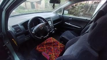 барта: Honda Stream: 2001 г., 2 л, Механика, Бензин, Минивэн — 5