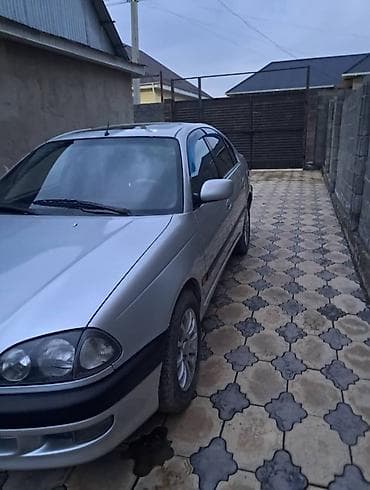 кабина авто: Toyota Avensis: 1999 г., Автомат, Бензин, Седан — 7