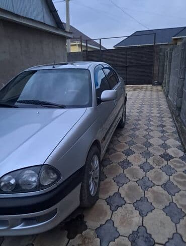 Toyota Avensis: 1999 г., 2 л, Автомат, Бензин, Седан