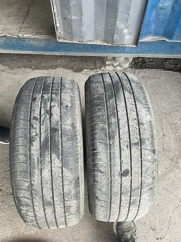 Пара летних шин 215/55 R17 93V - Размер: 215/55 R17 - Индекс