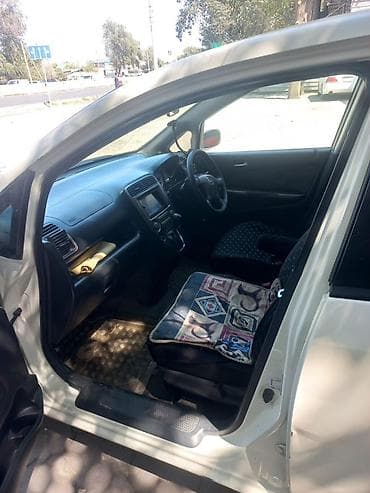 Продажа авто: Honda Stream: 2002 г., 1.7 л, Автомат, Бензин, Универсал — 6