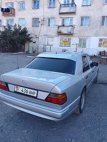 шит прибор 124: Mercedes-Benz W124: 1986 г., 2 л, Механика, Бензин, Седан — 4