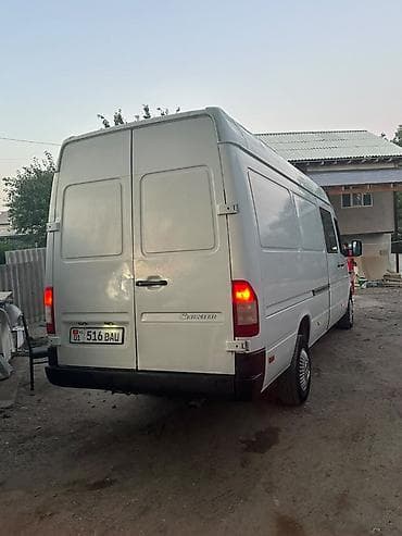 обшивка на спринтер: Mercedes-Benz Sprinter, высокий длиннобазный цельнометаллический — 3