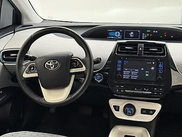 h 100: Toyota Prius: 2016 г., 1.8 л, Автомат, Гибрид, Хэтчбэк — 6