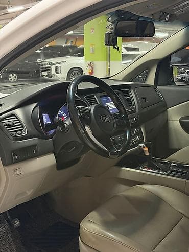 vw sharan: Kia Carnival: 2019 г., 2.2 л, Автомат, Дизель, Минивэн — 9