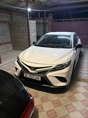 Toyota Camry: 2020 г., 2.5 л, Автомат, Бензин, Седан