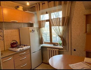2 бөлмө, 48 м², Жеке план, 2 кабат, Эски ремонт