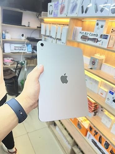 - Компактный корпус с плоскими гранями и USB‑C - Liquid Retina