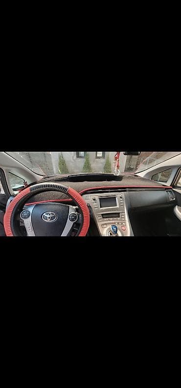 Toyota Prius: 2015 г., Автомат, Гибрид, Лифтбек — 6