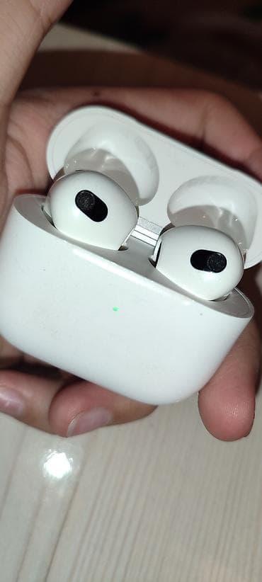 Airpods 3 original Беспроводные наушники-вкладыши кейсом (белые) at lalafo.kg Airpods 3 original Беспроводные наушники-вкладыши кейсом (белые)