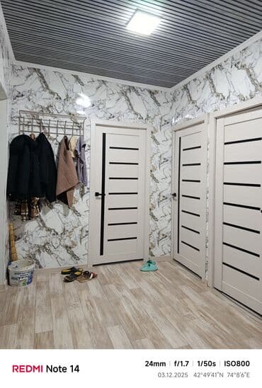 продаю пол дома район рабочий городок: 2 комнаты, 46 м², 106 серия, 2 этаж — 1