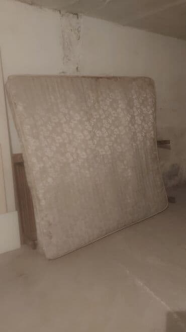 Матрас размер 1.97×1.82 см