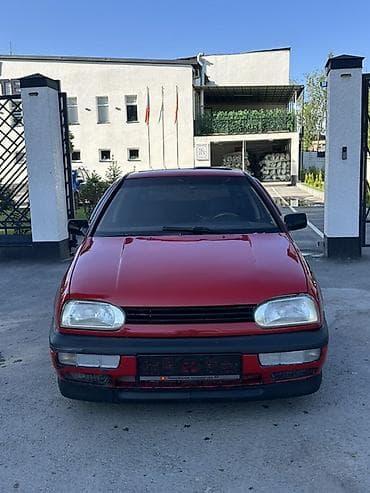 Унаа сатуу: Volkswagen Golf: 1995 г., 1.8 л, Кол менен иштөөчү, Бензин, Хетчбек — 4