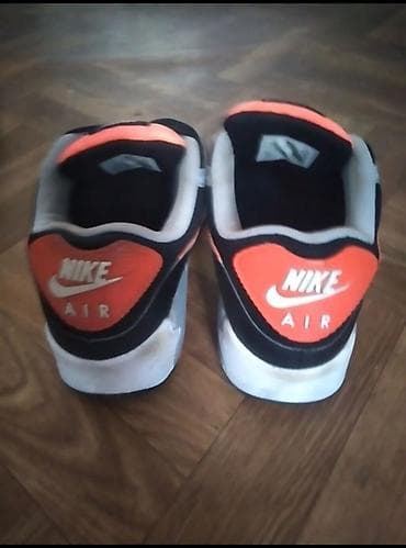 резиновая обувь: Мужские кроссовки, 42, Nike, Б/у, цвет - Черный, Самовывоз, Платная доставка — 1