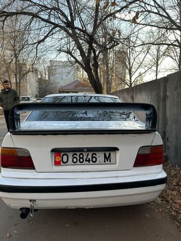 шипованная резина б у: BMW 3 series: 1992 г., 1.6 л, Механика, Бензиновая, Седан — 6