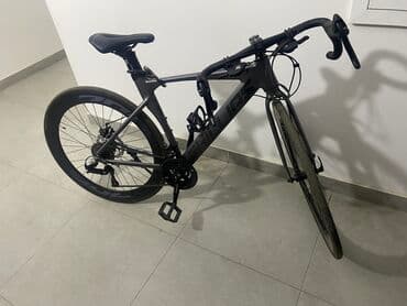 fixed gear купить бу: Элегантный шоссейный велосипед в матовом черном цвете. Модель оснащена — 4