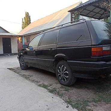 Унаа сатуу: Volkswagen Passat Variant: 1993 г., 1.8 л, Кол менен иштөөчү, Бензин, Универсал — 1