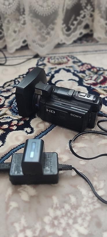 Техника жана электроника: Видеокамера Sony HDR‑PJ810E с проектором - Матрица Exmor R CMOS — 5