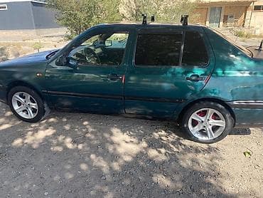 кормашка соната: Volkswagen Vento: 1996 г., 1.8 л, Механика, Бензин, Седан — 3