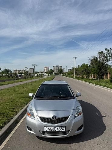 prius 2006: Toyota Belta: 2008 г., 1.5 л, Автомат, Бензин, Седан — 2