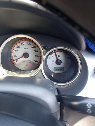 step rf3: Honda Fit: 2005 г., 1.3 л, Вариатор, Бензин, Хэтчбэк — 7