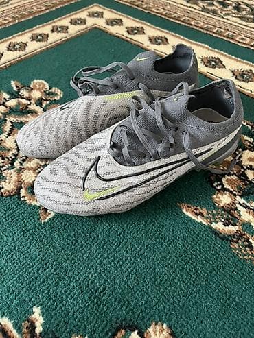 красовки nike: Футбольные бутсы Nike Phantom (линейка Phantom GT/Phantom) для игры на — 2