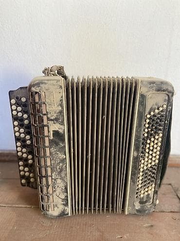 музыкальный мобиль: Баян (кнопочный аккордеон) - Тип: кнопочный баян с правой клавиатурой — 1