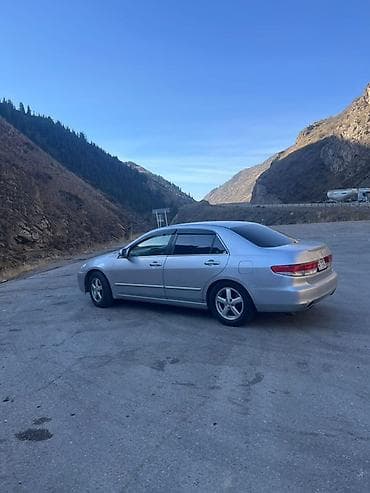 audi q3: Honda Accord: 2003 г., 3 л, Автомат, Бензин, Седан — 4