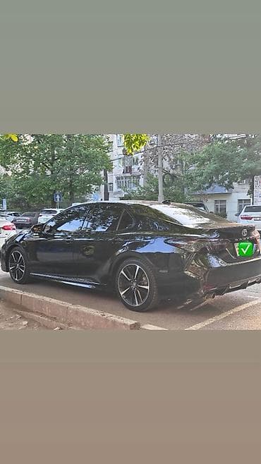 chevrolet comaro: Toyota Camry: 2020 г., 2.5 л, Автомат, Бензин, Седан — 5