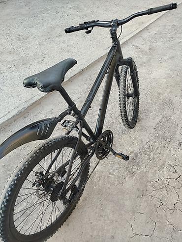 велиа: Продам за 5000 сом 🚲🛑Горный велосипед 26” в матово‑черном цвете - — 3