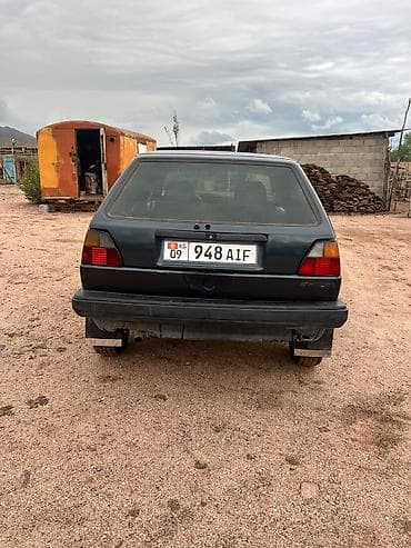 электр авто: Volkswagen Golf: 1990 г., 1.8 л, Кол менен иштөөчү, Бензин, Хетчбек — 4