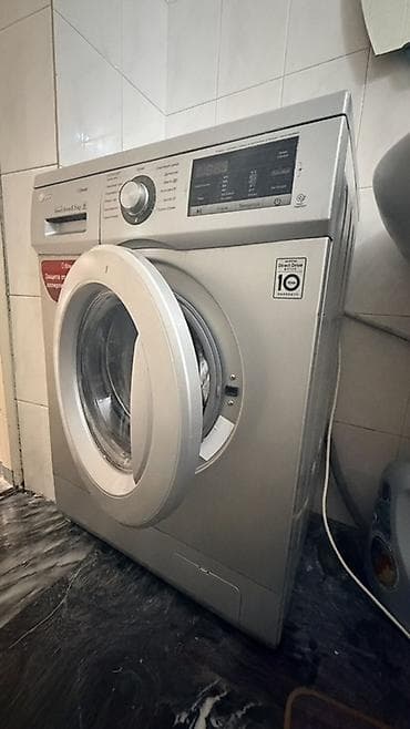 iphone adapter: Стиральная машина LG с фронтальной загрузкой, серебристый корпус — 1