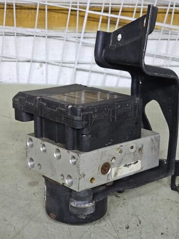 диск на гольф 3: Блок ABS Volkswagen 2000 г., Б/у, Оригинал, Германия — 2