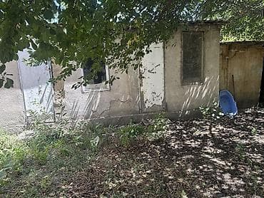Продается дом, 5 соток, 4 комнаты, есть канализация, рядом школы — 9