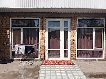 Дома: Продам одноэтажный дом. Характеристики и планировка: - Просторная — 1