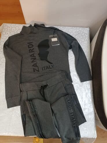 Спортивный костюм. Новый, размер М